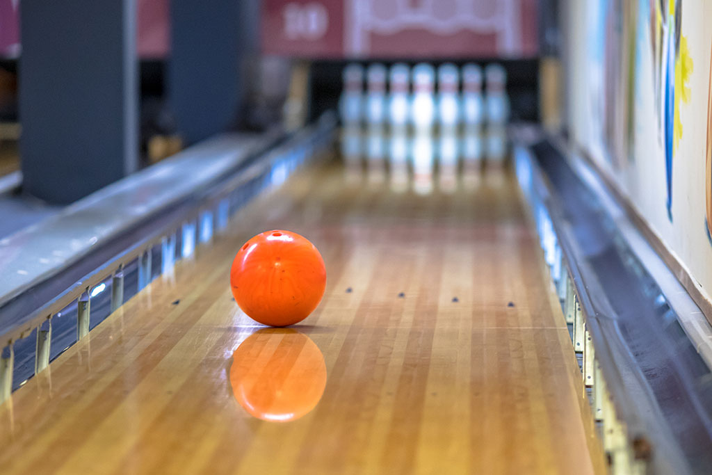 bowling bowling